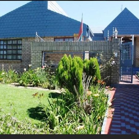 מטטה Obaa Sima Guest House מראה חיצוני תמונה
