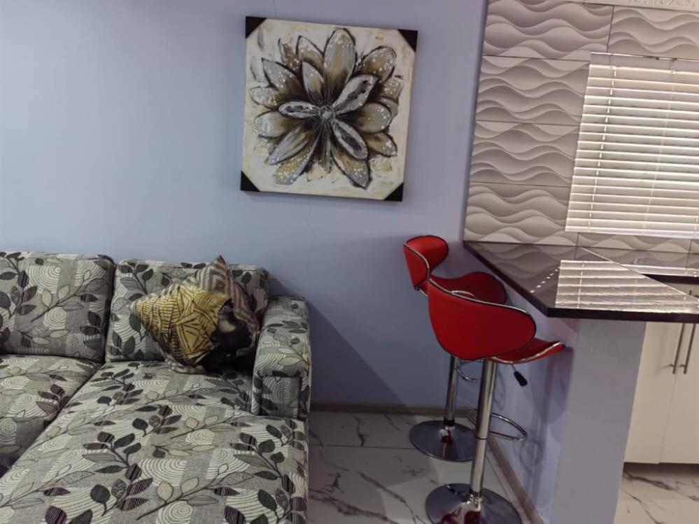 מטטה Obaa Sima Guest House מראה חיצוני תמונה