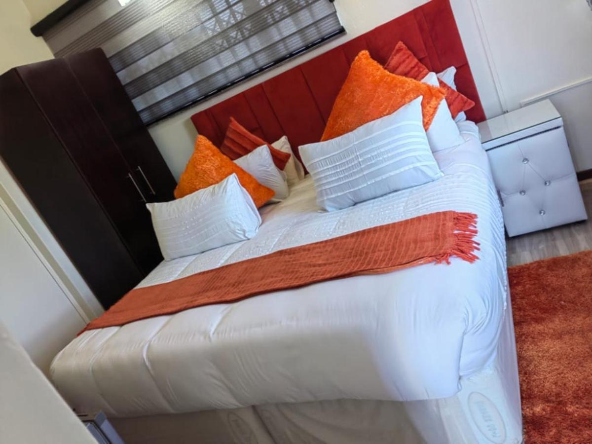 מטטה Obaa Sima Guest House מראה חיצוני תמונה